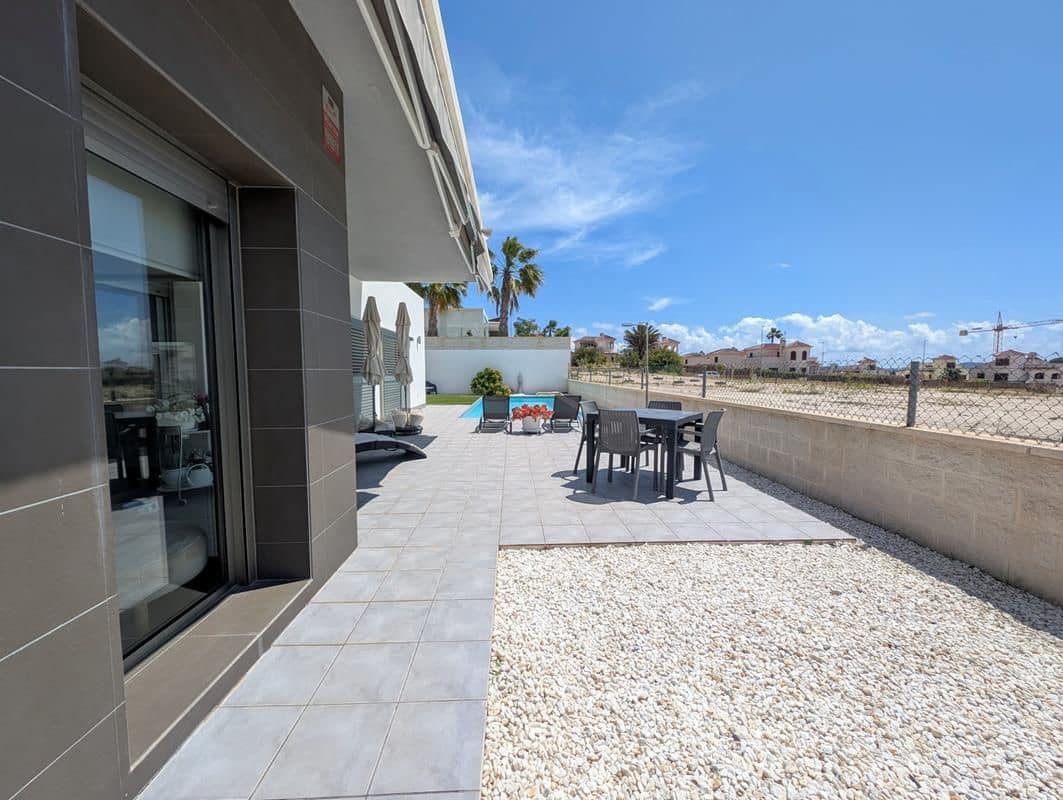 3 camera da letto Villa in vendita in San Fulgencio con piscina garage - 559.900 € (Rif: 8960035)