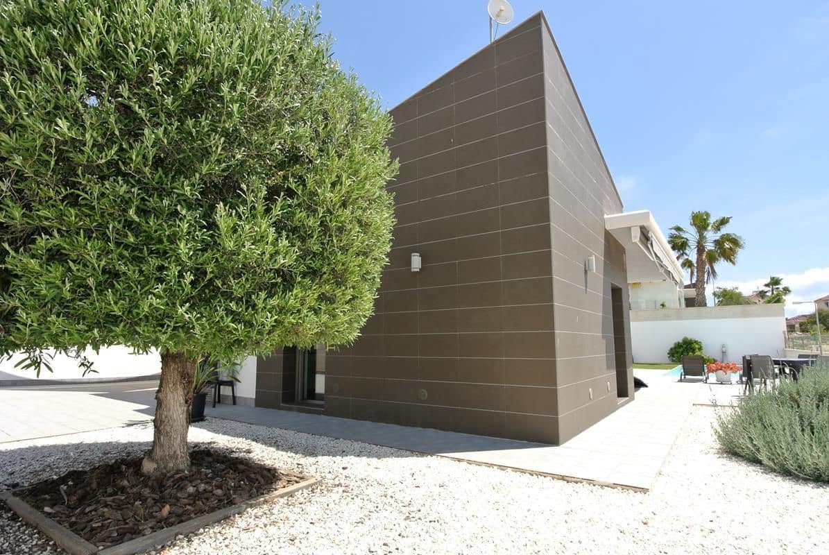 3 camera da letto Villa in vendita in San Fulgencio con piscina garage - 559.900 € (Rif: 8960035)