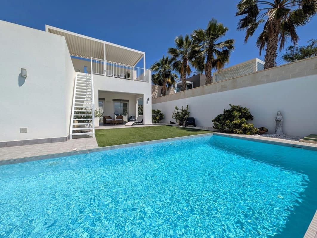 3 camera da letto Villa in vendita in San Fulgencio con piscina garage - 559.900 € (Rif: 8960035)