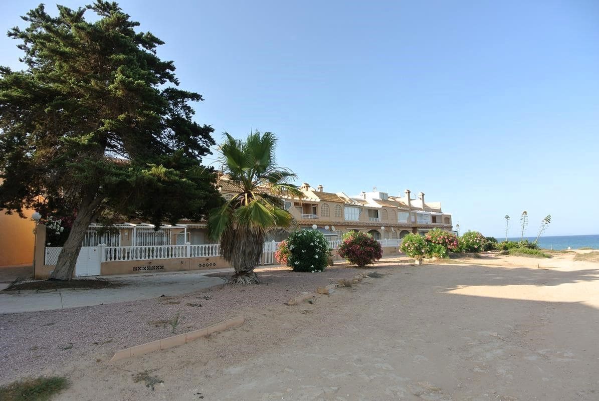 2 slaapkamer Appartement te koop in Torrevieja met zwembad - € 359.900 (Ref: 9088484)