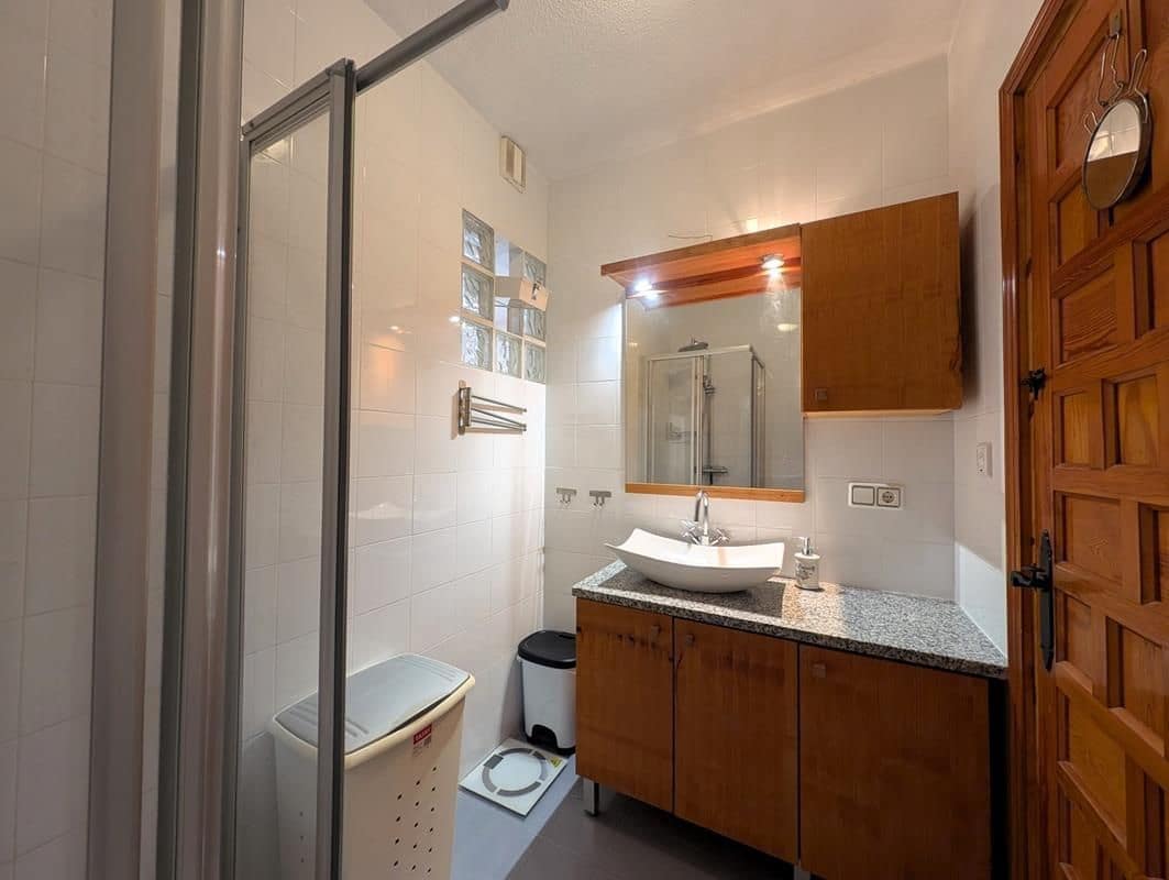 2 slaapkamer Halfvrijstaande villa te koop in Orihuela Costa - € 198.900 (Ref: 9185036)