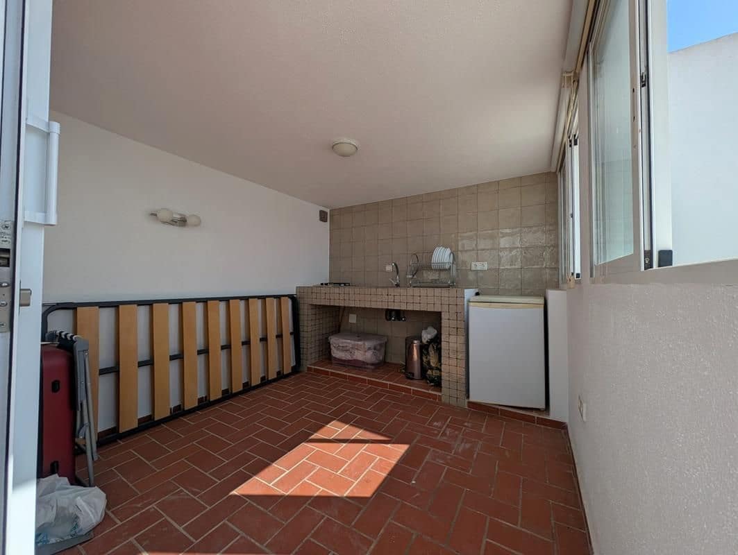 2 slaapkamer Halfvrijstaande villa te koop in Orihuela Costa - € 198.900 (Ref: 9185036)