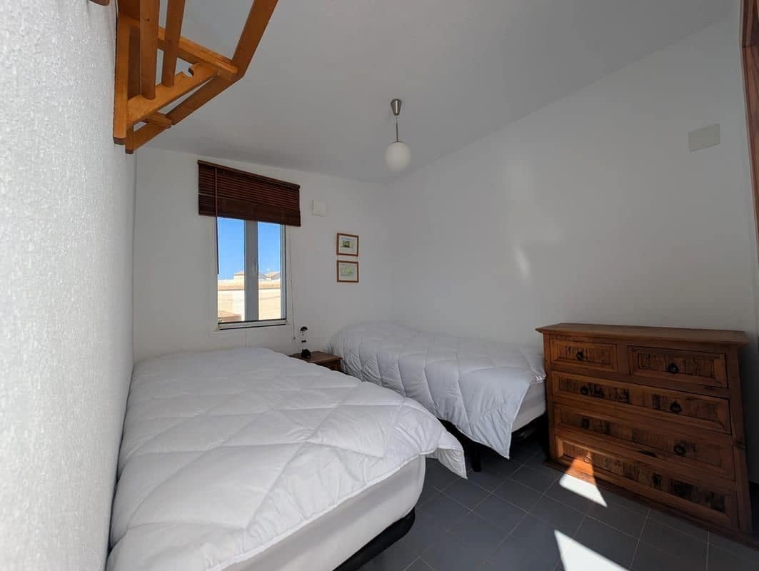 2 slaapkamer Halfvrijstaande villa te koop in Orihuela Costa - € 198.900 (Ref: 9185036)