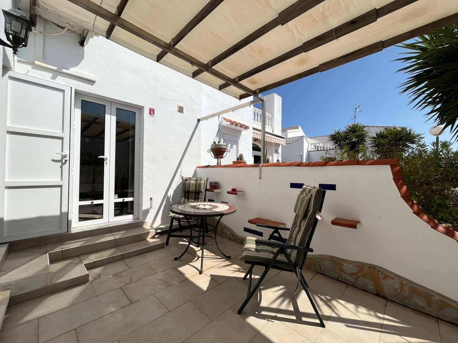 2 slaapkamer Halfvrijstaande villa te koop in Orihuela Costa - € 198.900 (Ref: 9185036)
