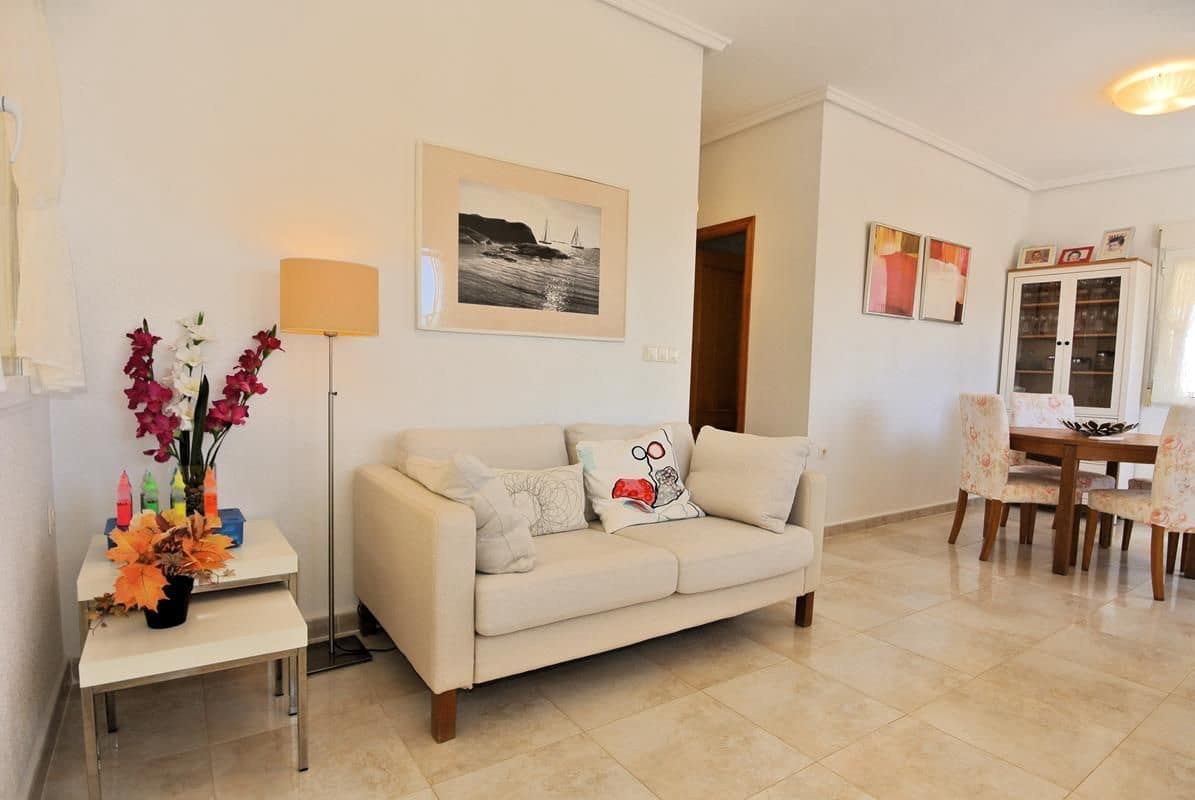 3 soveværelse Semi-Rækkehus til salg i Torrevieja med garage - € 499.000 (Ref: 9228279)