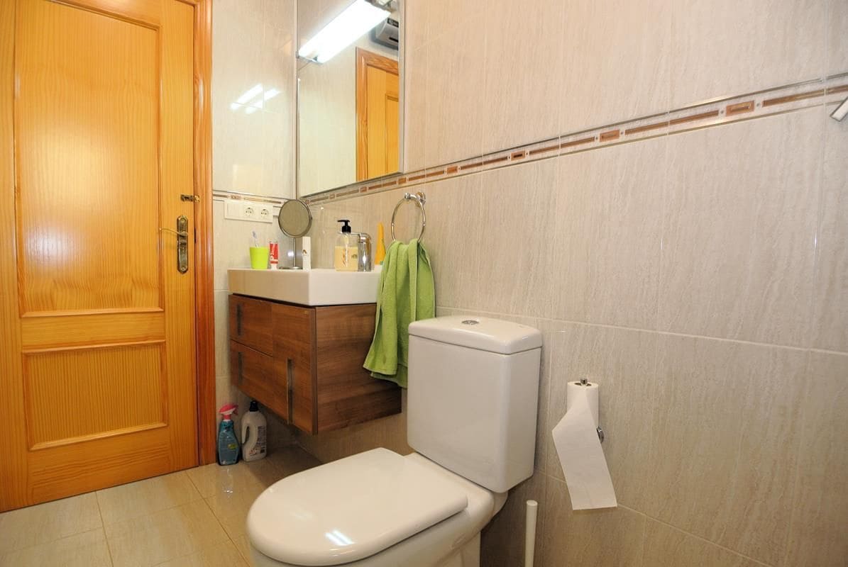 3 soveværelse Semi-Rækkehus til salg i Torrevieja med garage - € 499.000 (Ref: 9228279)