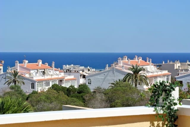 3 soverom Kjedet enebolig til salgs i Torreblanca, Torrevieja med garasje - € 499 000 (Ref: 9228279)