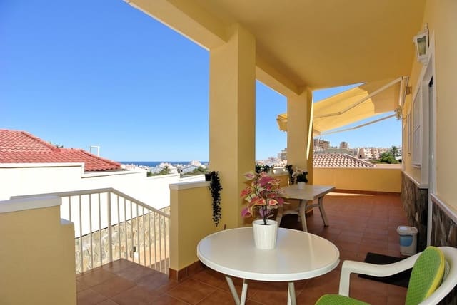 3 soverom Kjedet enebolig til salgs i Torreblanca, Torrevieja med garasje - € 499 000 (Ref: 9228279)