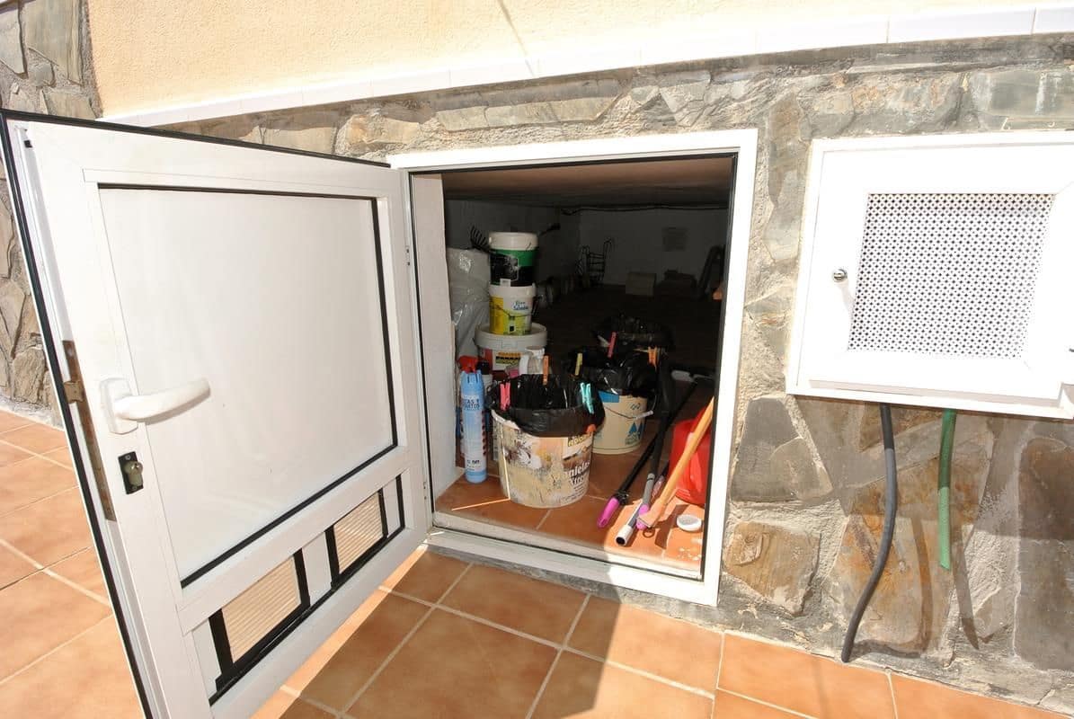 3 soveværelse Semi-Rækkehus til salg i Torrevieja med garage - € 499.000 (Ref: 9228279)