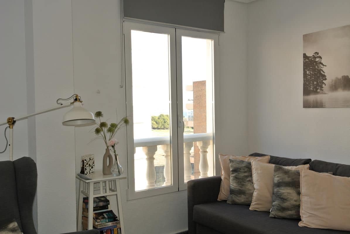 2 bedroom Apartment for sale in Torrevieja with pool - € 139,900 (Ref: 9317249)