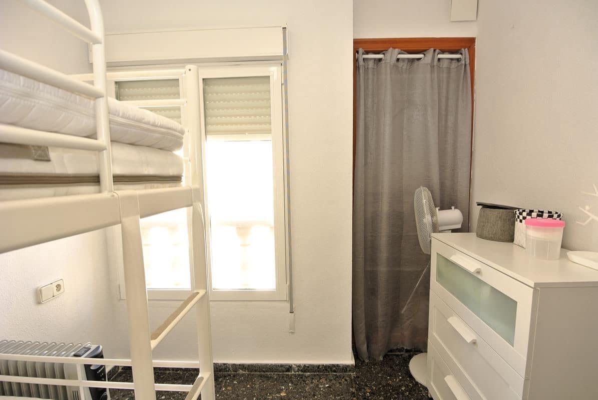 2 bedroom Apartment for sale in Torrevieja with pool - € 139,900 (Ref: 9317249)
