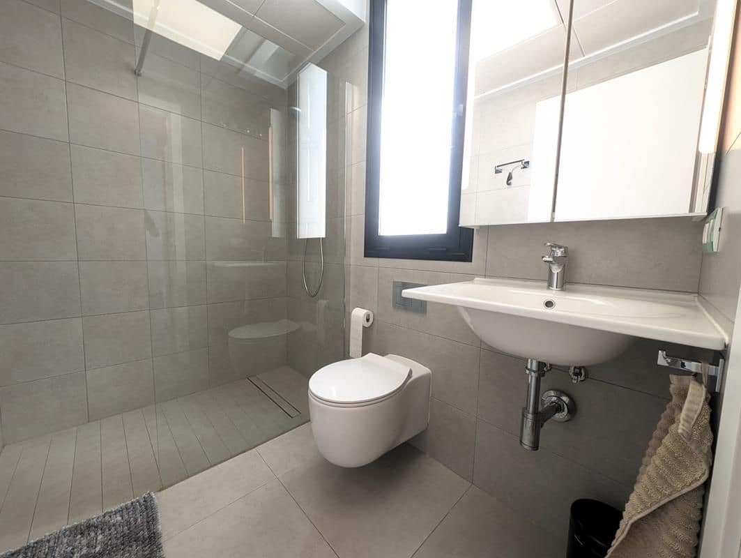 3 makuuhuone Huvila myytävänä paikassa San Fulgencio mukana uima-altaan 
autotalli - 449 000 € (Ref: 9326022)