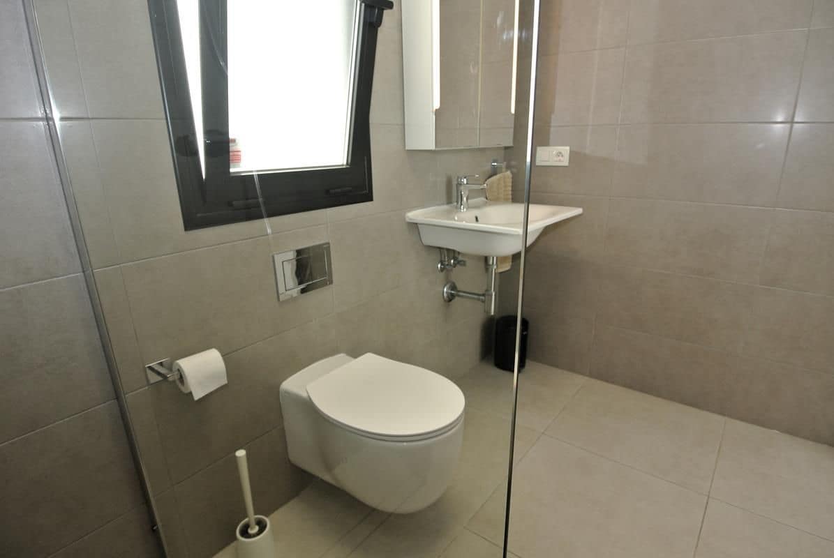 3 makuuhuone Huvila myytävänä paikassa San Fulgencio mukana uima-altaan 
autotalli - 449 000 € (Ref: 9326022)