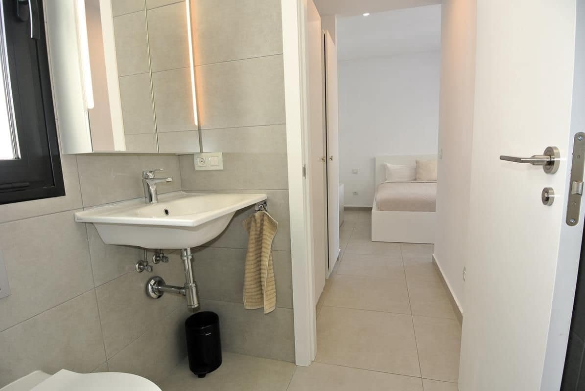 3 makuuhuone Huvila myytävänä paikassa San Fulgencio mukana uima-altaan 
autotalli - 449 000 € (Ref: 9326022)