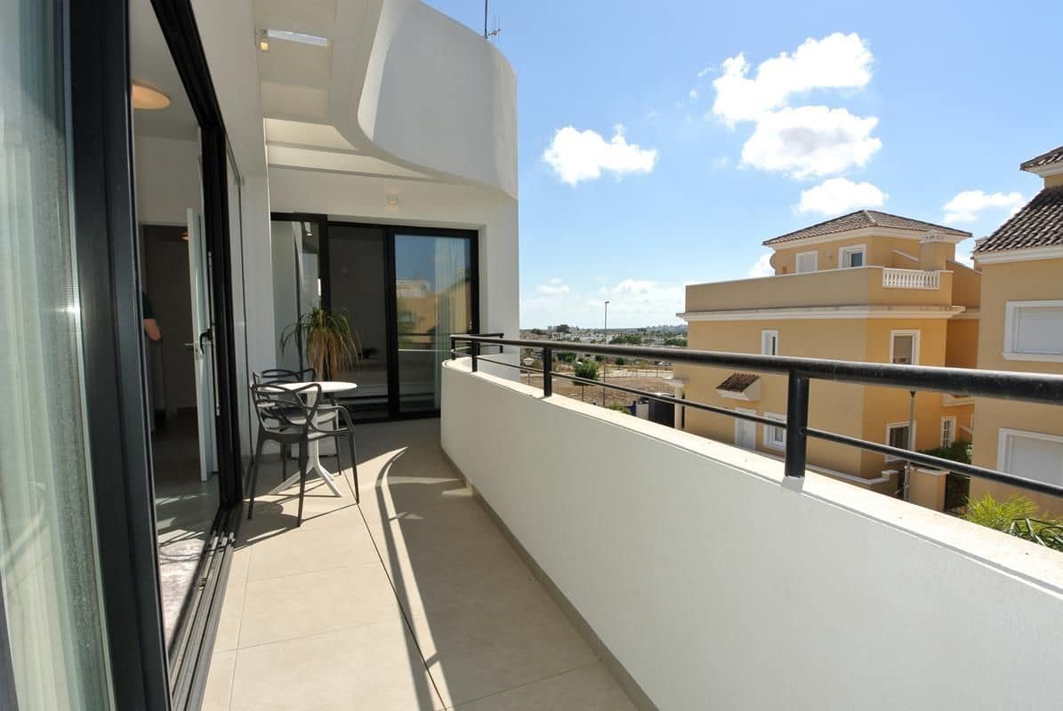 3 makuuhuone Huvila myytävänä paikassa San Fulgencio mukana uima-altaan 
autotalli - 449 000 € (Ref: 9326022)