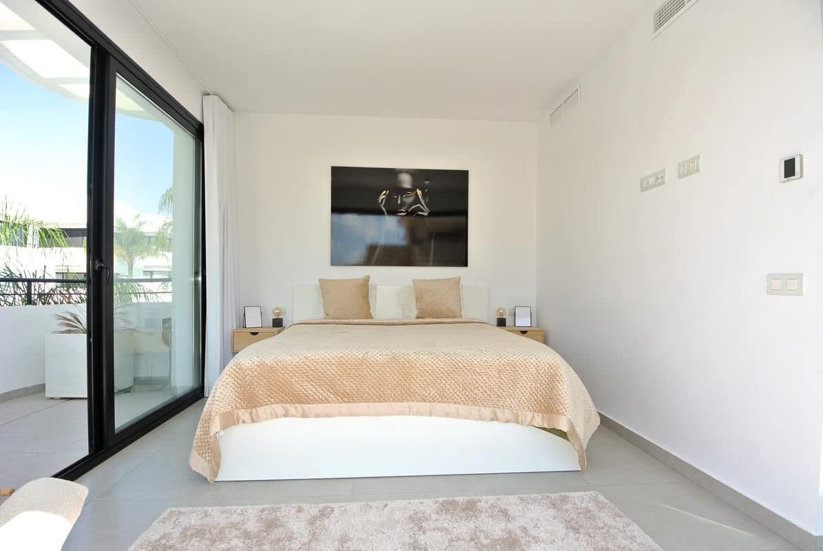 3 makuuhuone Huvila myytävänä paikassa San Fulgencio mukana uima-altaan 
autotalli - 449 000 € (Ref: 9326022)