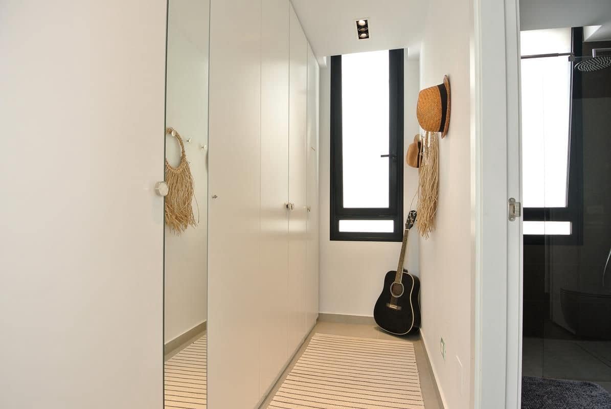 3 makuuhuone Huvila myytävänä paikassa San Fulgencio mukana uima-altaan 
autotalli - 449 000 € (Ref: 9326022)