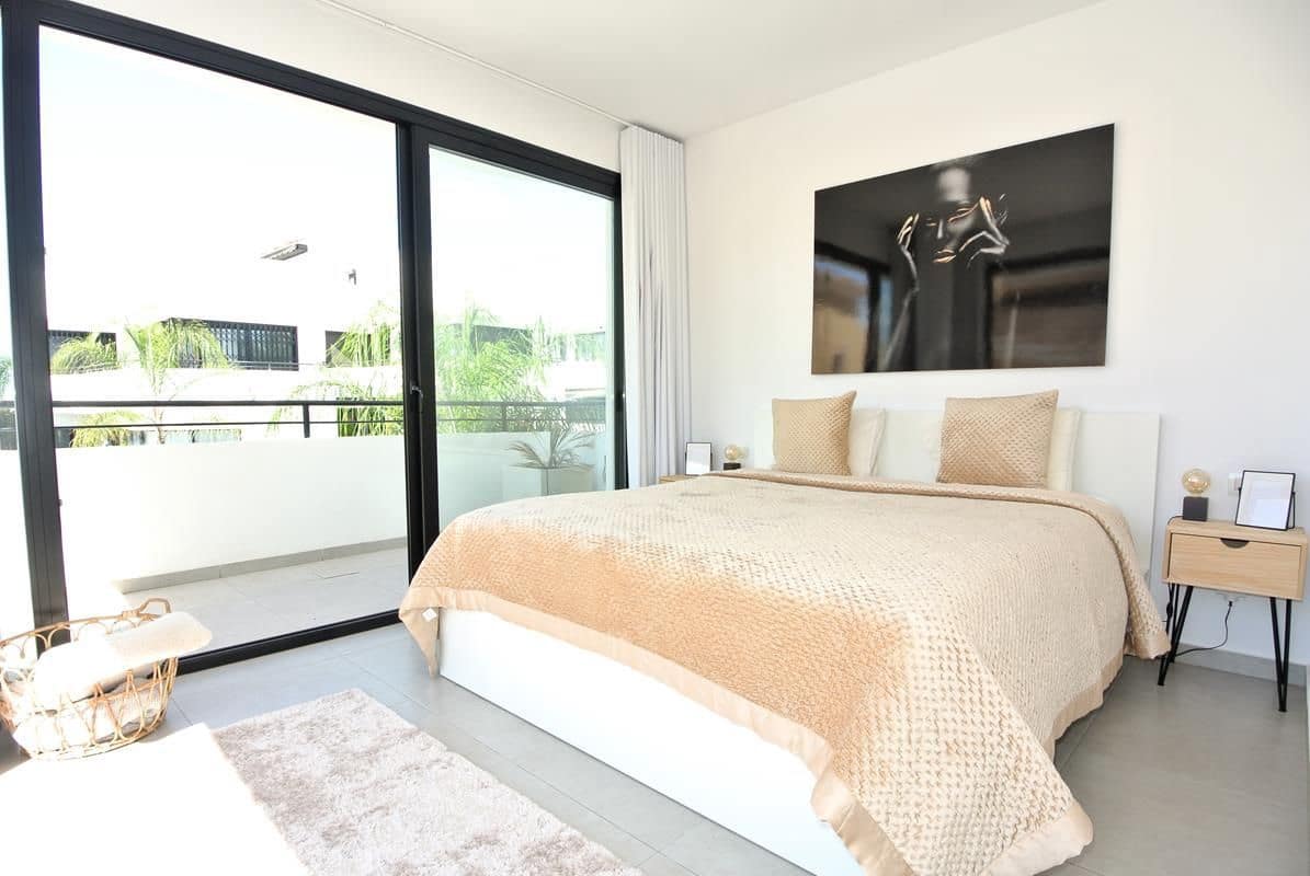 3 makuuhuone Huvila myytävänä paikassa San Fulgencio mukana uima-altaan 
autotalli - 449 000 € (Ref: 9326022)