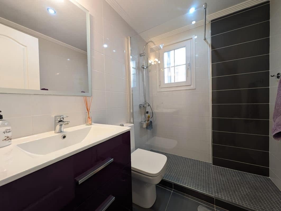 3 quarto Moradia Geminada para venda em Torrevieja com piscina garagem - 298 900 € (Ref: 9326023)