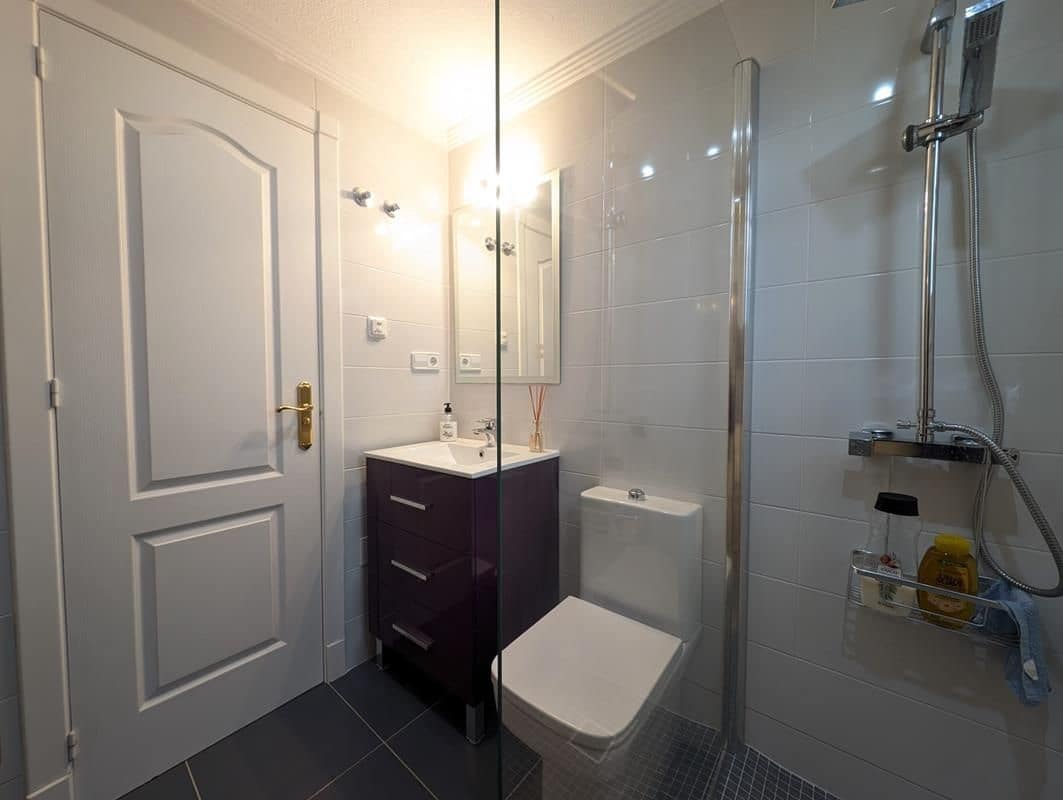 3 quarto Moradia Geminada para venda em Torrevieja com piscina garagem - 298 900 € (Ref: 9326023)