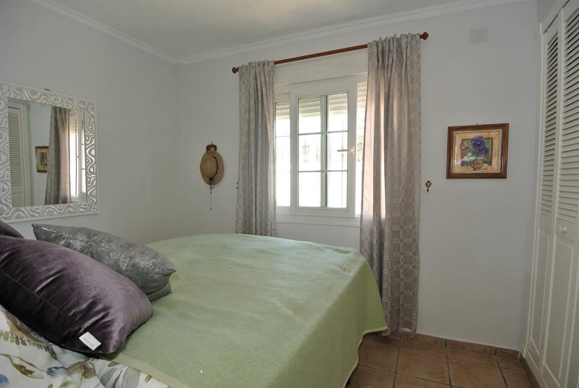 3 quarto Moradia Geminada para venda em Torrevieja com piscina garagem - 298 900 € (Ref: 9326023)