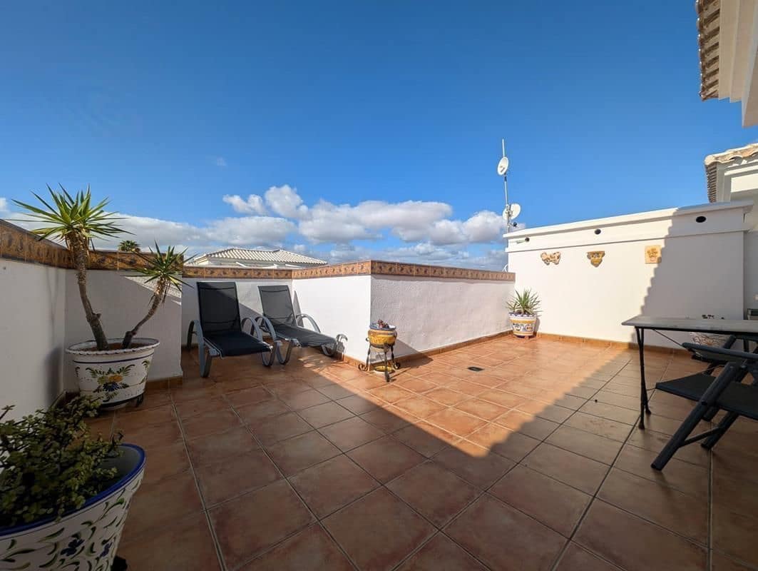 3 quarto Moradia Geminada para venda em Torrevieja com piscina garagem - 298 900 € (Ref: 9326023)