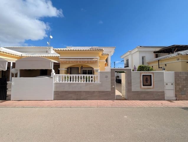 3 Zimmer Doppelhaus zu verkaufen in El Chaparral - La Siesta - La Torreta, Torrevieja mit Pool Garage - 298.900 € (Ref: 9326023)