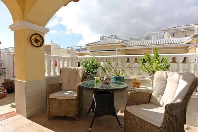 3 Zimmer Doppelhaus zu verkaufen in El Chaparral - La Siesta - La Torreta, Torrevieja mit Pool Garage - 298.900 € (Ref: 9326023)