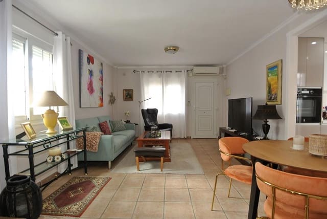 3 Zimmer Doppelhaus zu verkaufen in El Chaparral - La Siesta - La Torreta, Torrevieja mit Pool Garage - 298.900 € (Ref: 9326023)