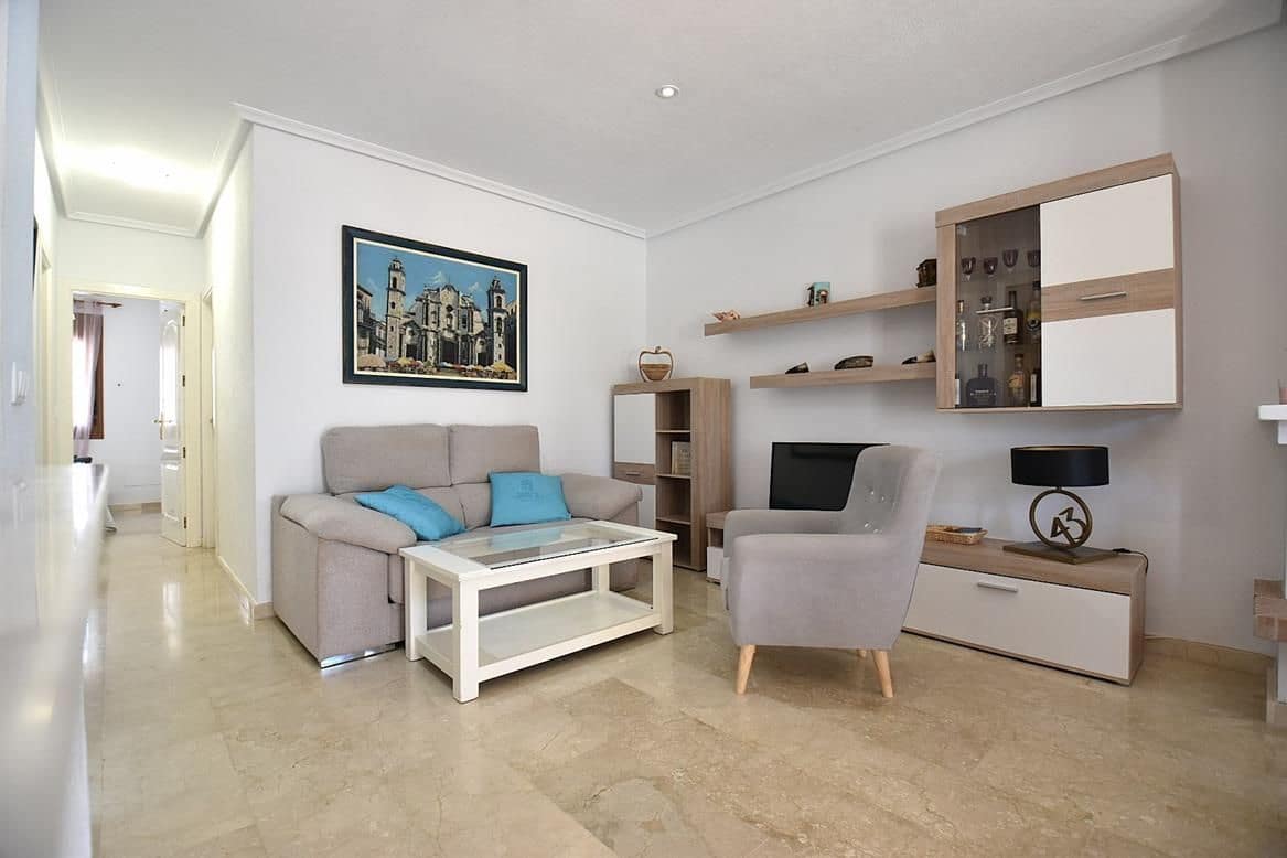 2 soveværelse Semi-Rækkehus til salg i Orihuela Costa med swimmingpool garage - € 220.000 (Ref: 9330184)