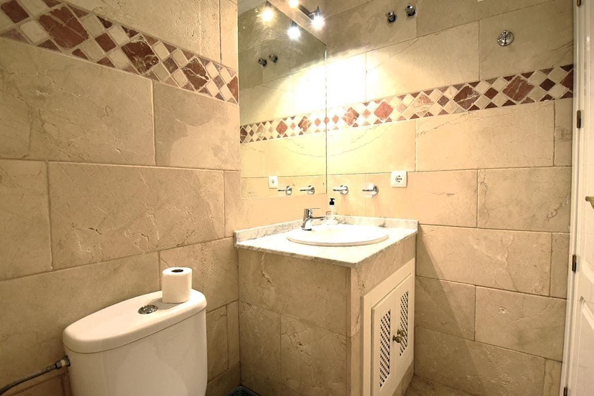 2 soveværelse Semi-Rækkehus til salg i Orihuela Costa med swimmingpool garage - € 220.000 (Ref: 9330184)