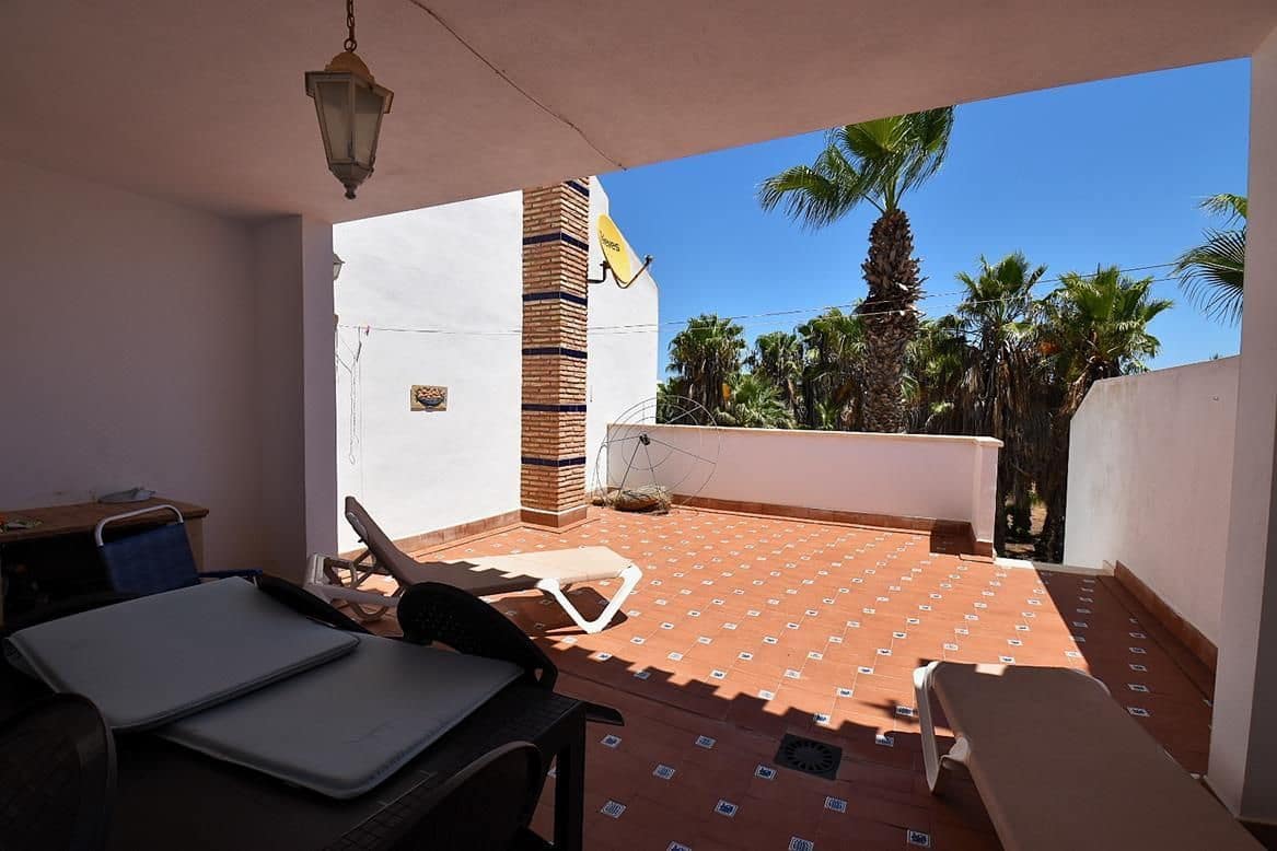 2 soveværelse Semi-Rækkehus til salg i Orihuela Costa med swimmingpool garage - € 220.000 (Ref: 9330184)