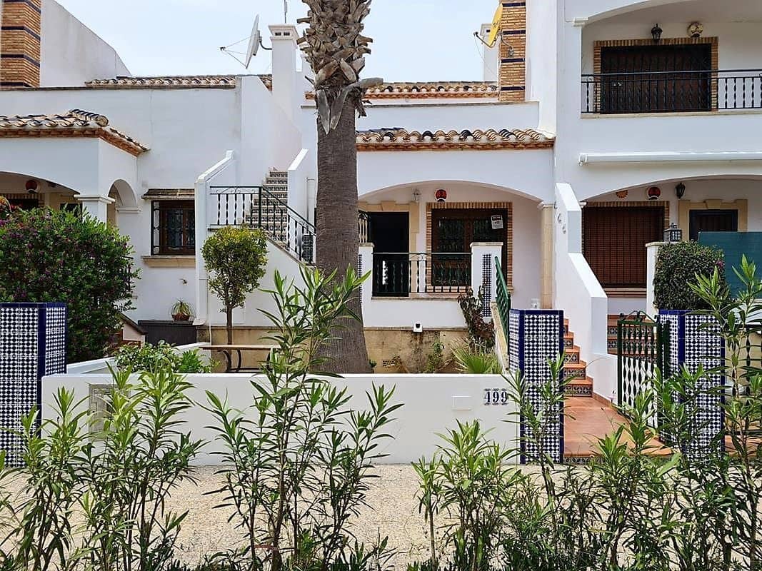 2 soveværelse Semi-Rækkehus til salg i Orihuela Costa med swimmingpool garage - € 220.000 (Ref: 9330184)