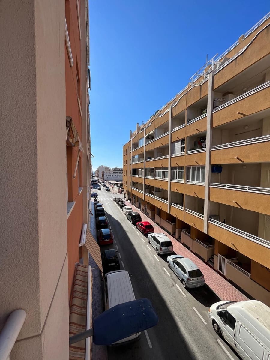 2 sypialnia Apartament na sprzedaż w Torrevieja z garażem - 123 500 € (Ref: 9344385)
