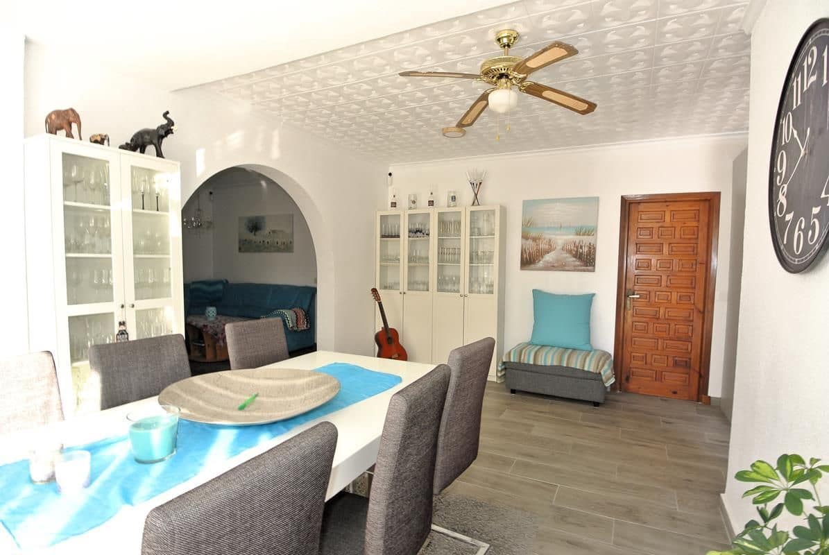 3 sovrum Villa till salu i Torrevieja med pool garage - 389 000 € (Ref: 9403143)
