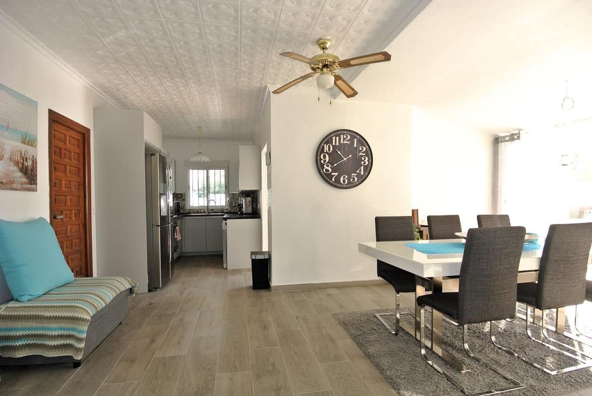 3 sovrum Villa till salu i Torrevieja med pool garage - 389 000 € (Ref: 9403143)