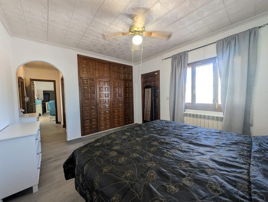 3 sovrum Villa till salu i Torrevieja med pool garage - 389 000 € (Ref: 9403143)