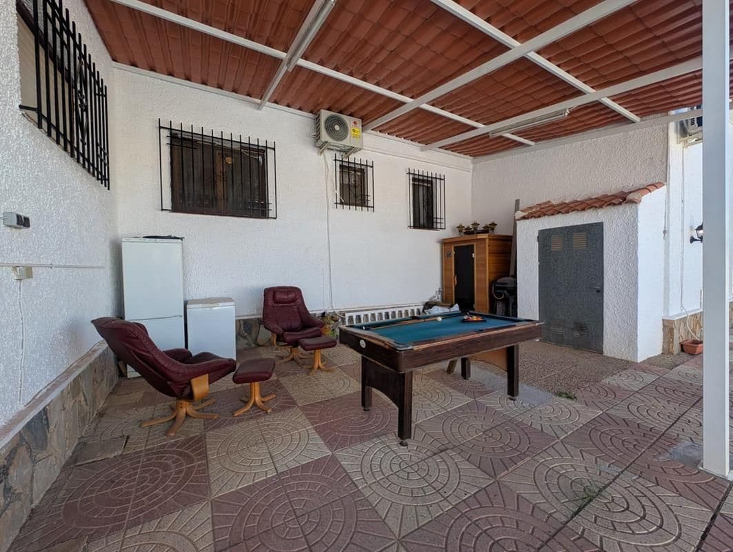 3 sovrum Villa till salu i Torrevieja med pool garage - 389 000 € (Ref: 9403143)