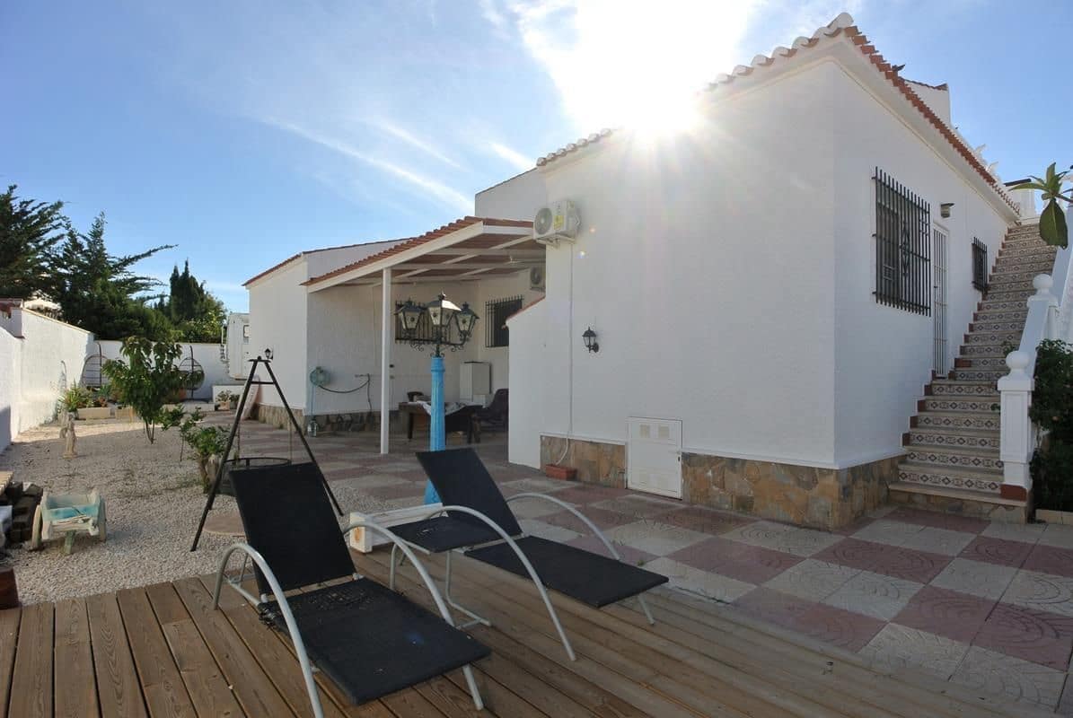 3 sovrum Villa till salu i Torrevieja med pool garage - 389 000 € (Ref: 9403143)