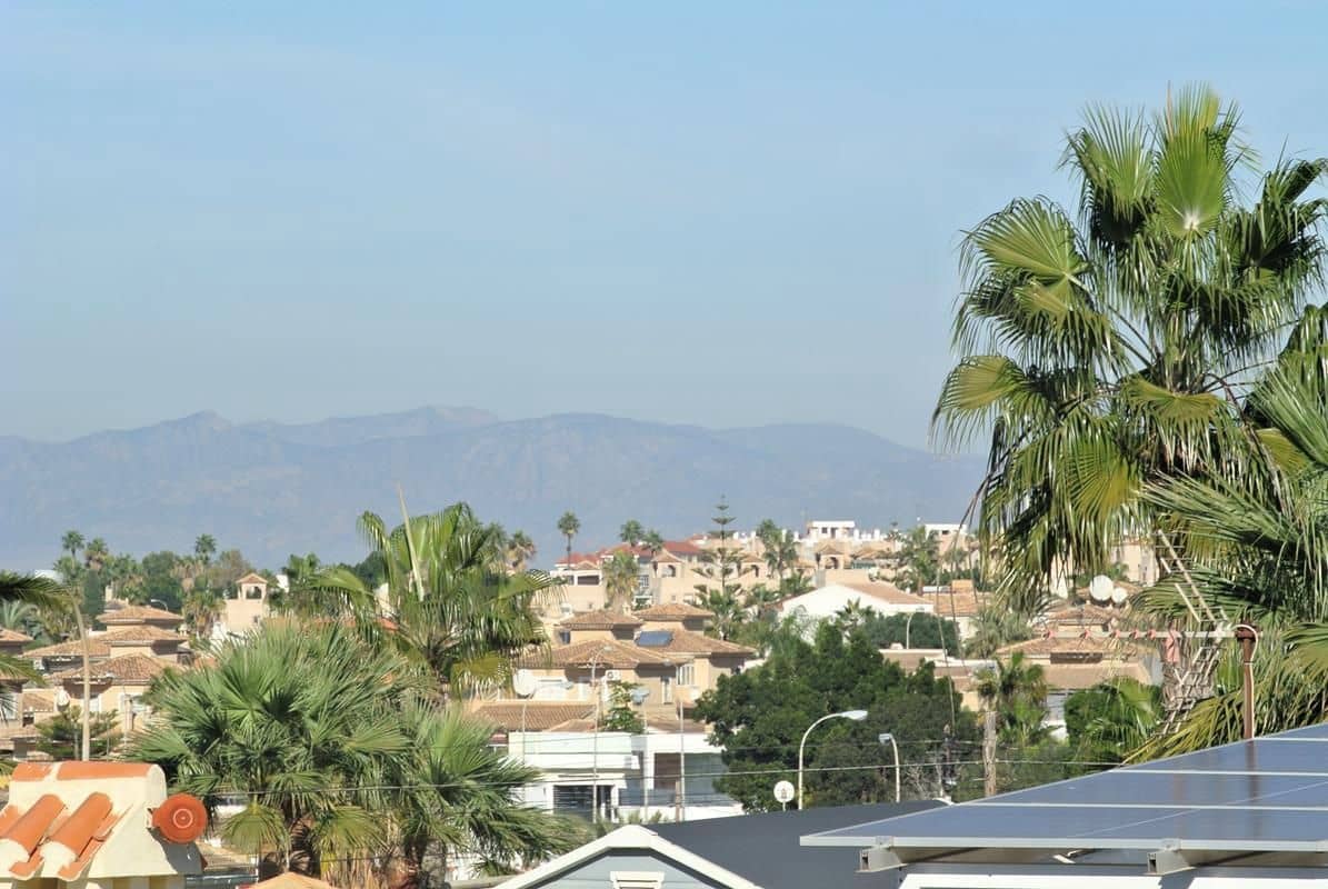 3 sovrum Villa till salu i Torrevieja med pool garage - 389 000 € (Ref: 9403143)