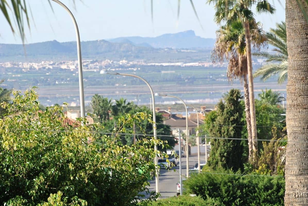 3 sovrum Villa till salu i Torrevieja med pool garage - 389 000 € (Ref: 9403143)