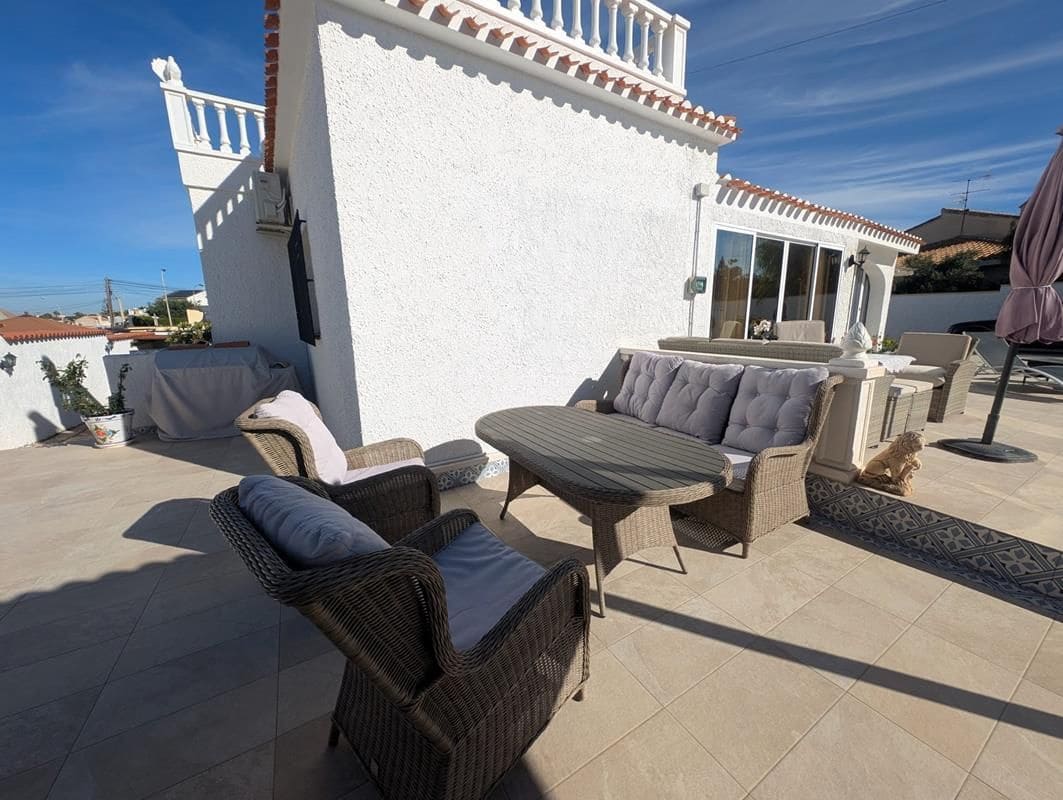 3 sovrum Villa till salu i Torrevieja med pool garage - 389 000 € (Ref: 9403143)