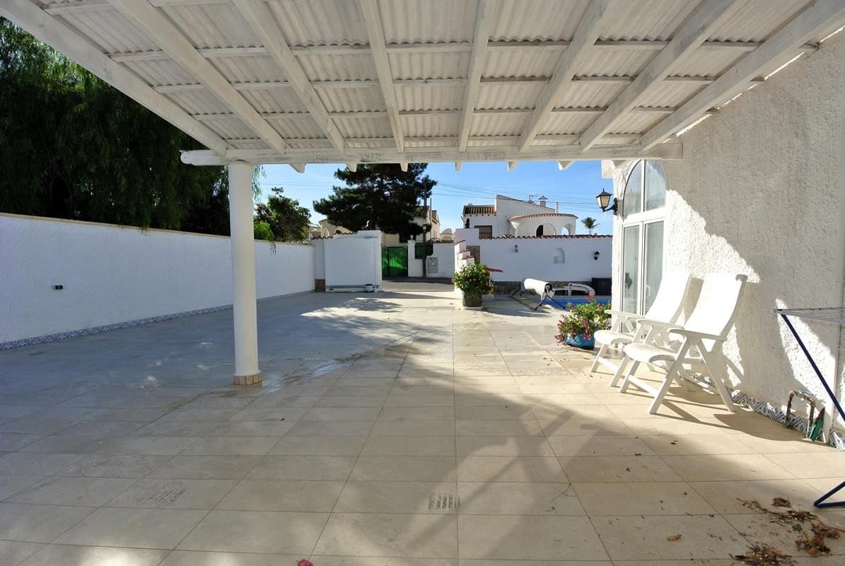 3 sovrum Villa till salu i Torrevieja med pool garage - 389 000 € (Ref: 9403143)