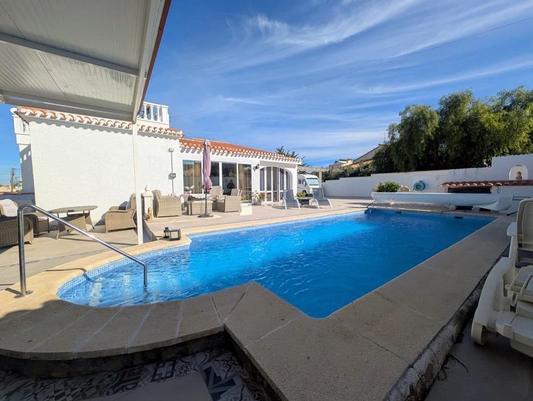 3 sovrum Villa till salu i Torrevieja med pool garage - 389 000 € (Ref: 9403143)