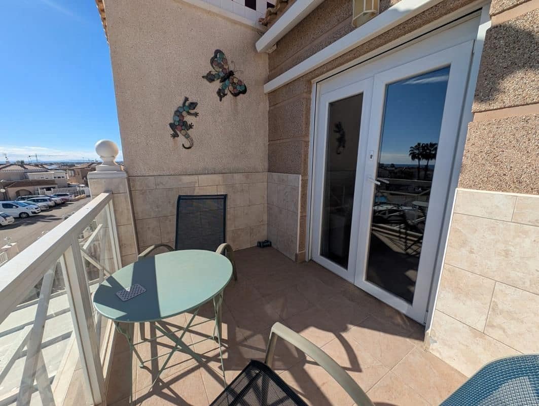 2 soveværelse Lejlighed til salg i Aguas Nuevas med swimmingpool garage - € 179.000 (Ref: 9406383)