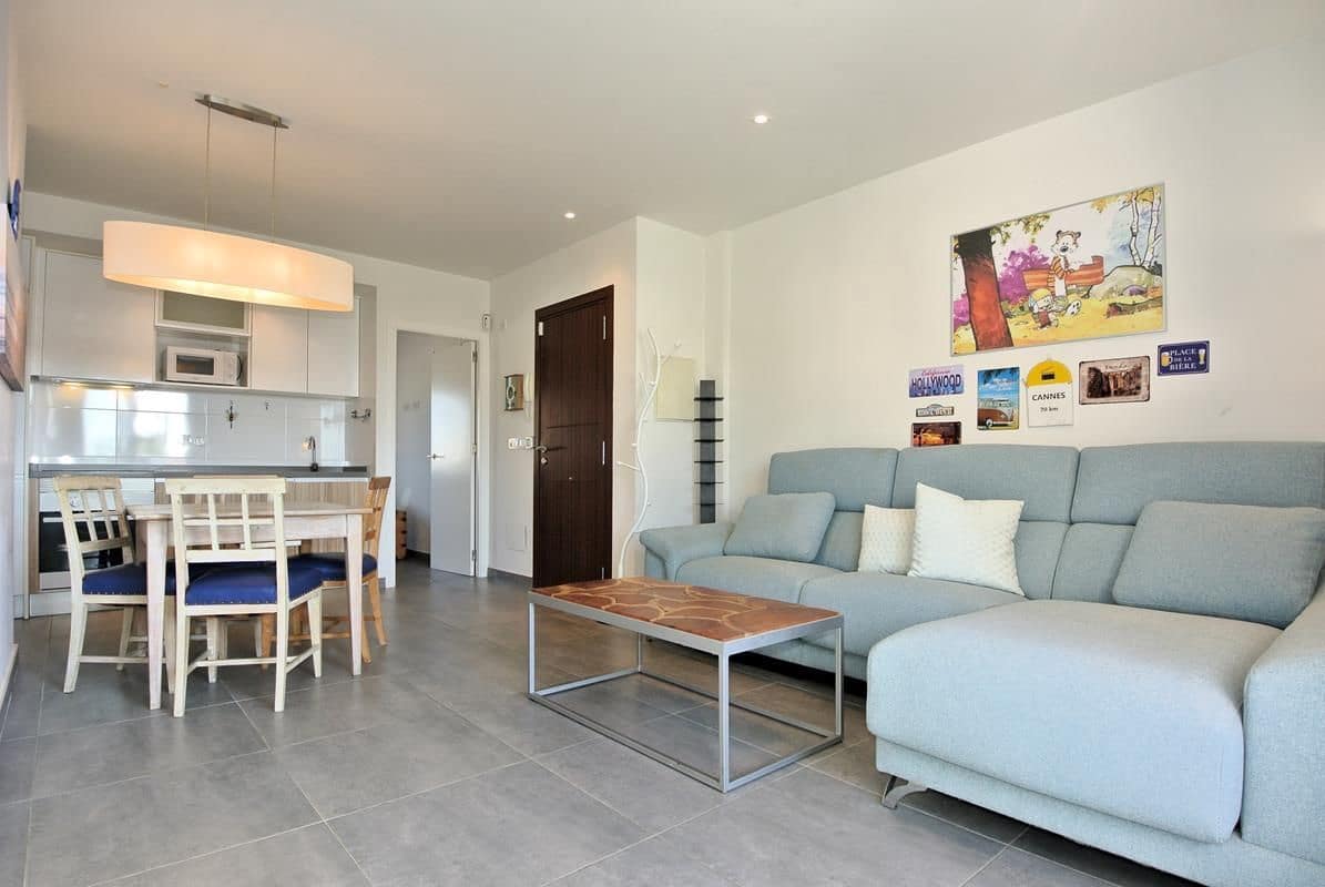 3 makuuhuone Huoneisto myytävänä paikassa Torrevieja mukana uima-altaan - 259 900 € (Ref: 9468167)