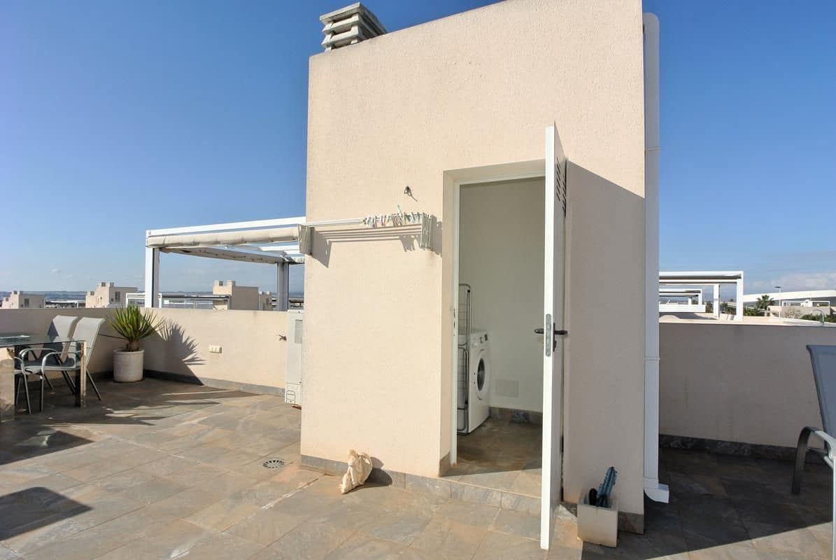 3 makuuhuone Huoneisto myytävänä paikassa Torrevieja mukana uima-altaan - 259 900 € (Ref: 9468167)