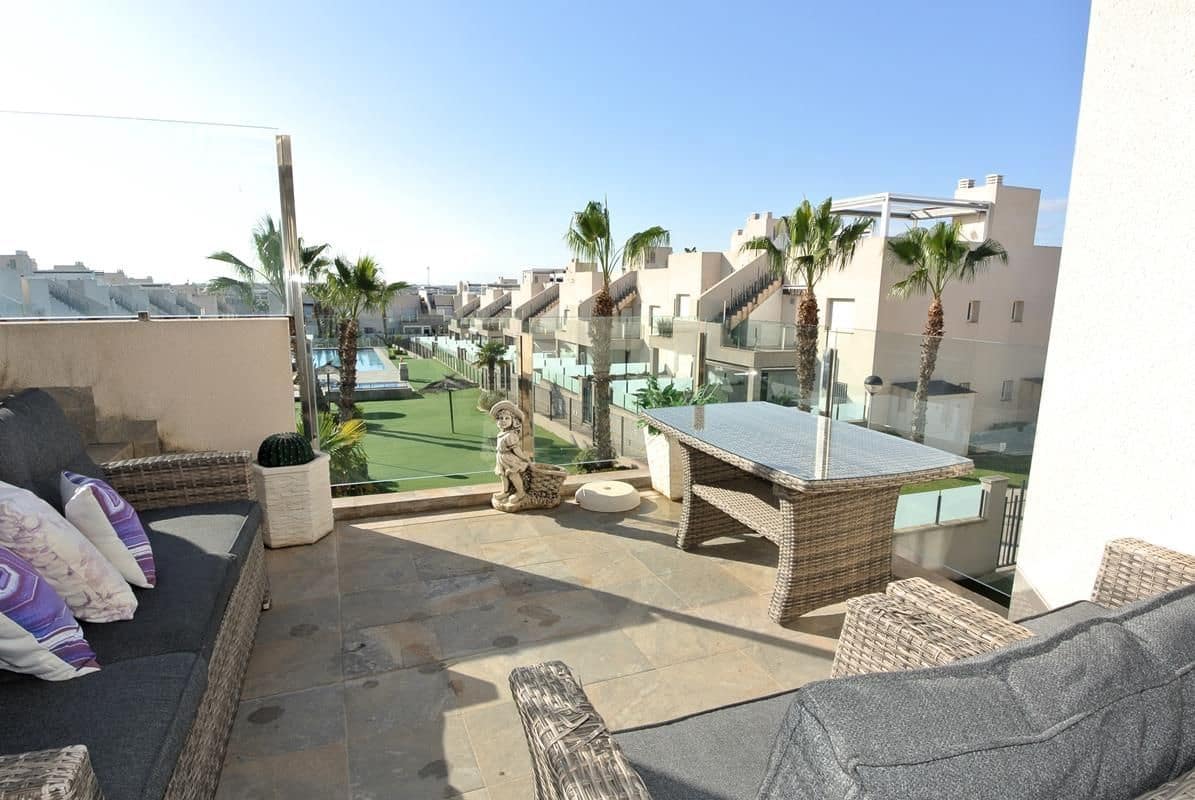 3 makuuhuone Huoneisto myytävänä paikassa Torrevieja mukana uima-altaan - 259 900 € (Ref: 9468167)