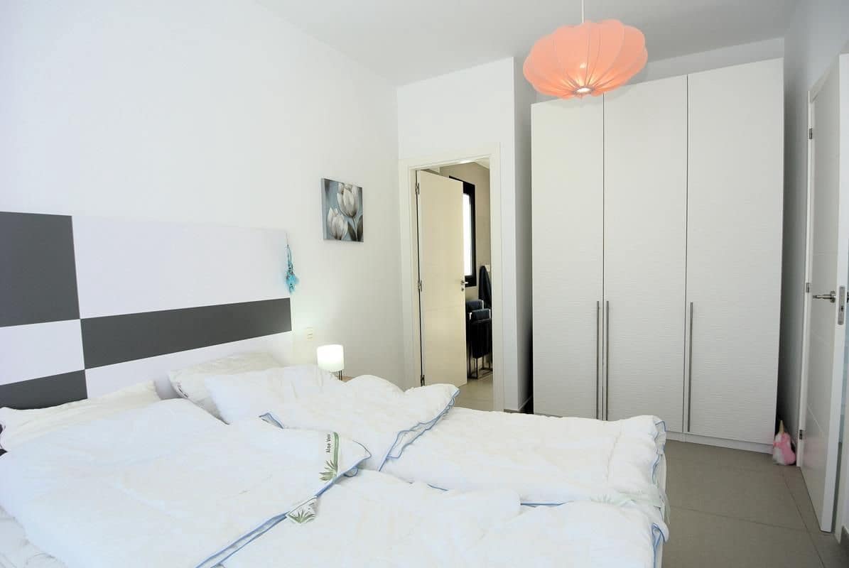 3 bedroom Villa for sale in San Fulgencio with pool garage - € 595,000 (Ref: 9503902)