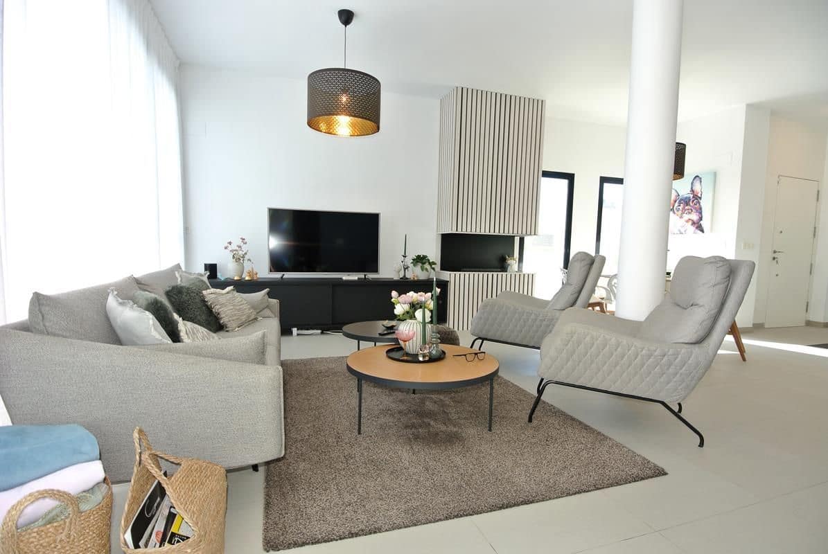 3 bedroom Villa for sale in San Fulgencio with pool garage - € 595,000 (Ref: 9503902)